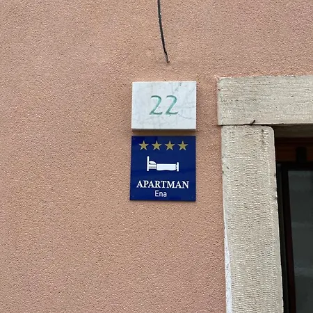 Apartment Ena Near Pula Amphitheater Prázdninový dům *