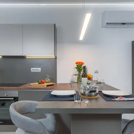 Holiday home Apartment Ena Near Pula Amphitheater *